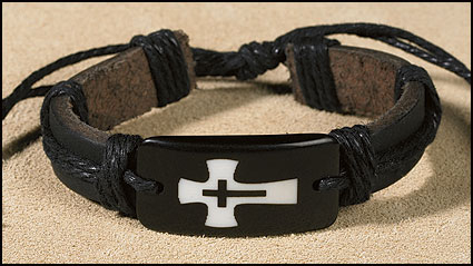 Bracelet - Leather - Cross in Cross