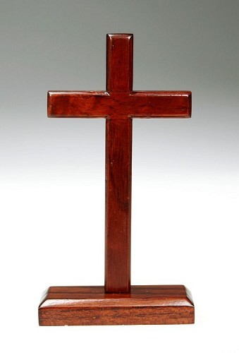 Cross on base - 10cm